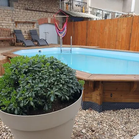 : La Petite Grange * Valojoulx